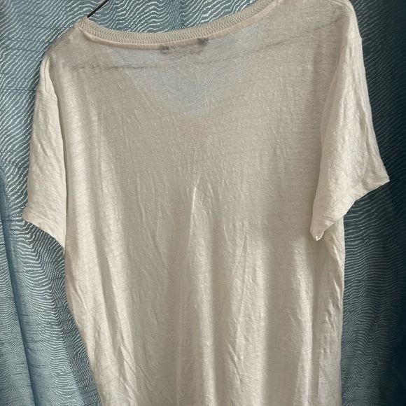 Classic White tee shirt by Charlie B -size XL- VNeck- short sleeve new/ like ne - Picture 1 of 7